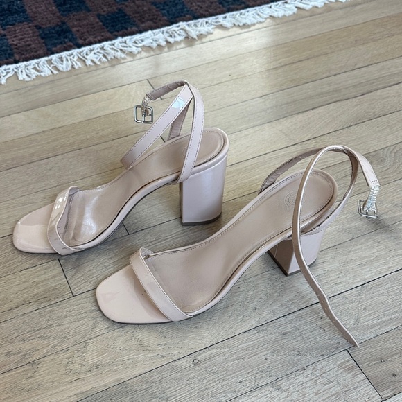 Urban Outfitters Nude Strappy Heels - Picture 2 of 5